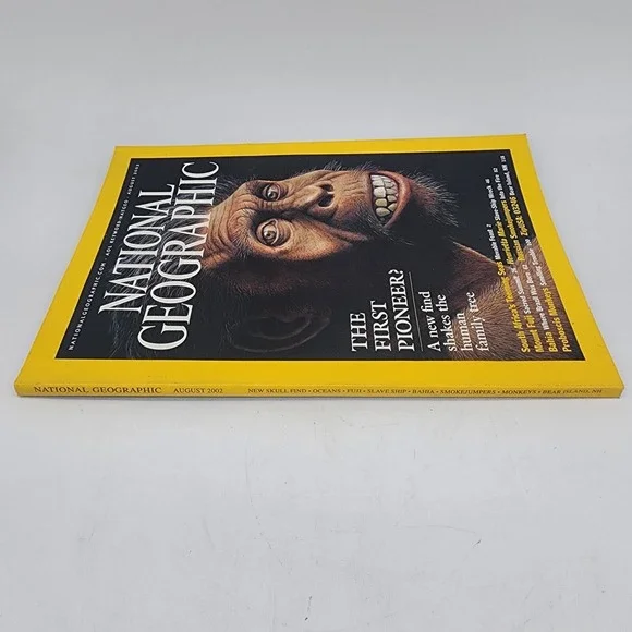 National Geographic Magazine August 2002 No  Insert - Picture 3 of 3